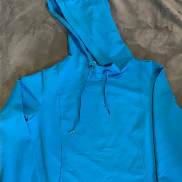 Roots ,Bright blue hoodie, thumb holes & pockets - Picture 11 of 13